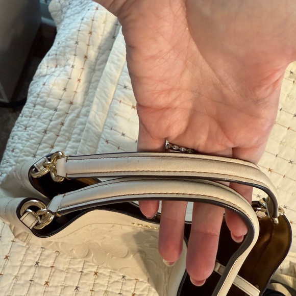 Coach shoulder purse like new perfect condition - Picture 4 of 5